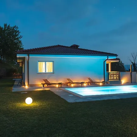 Villa Vitovlje *